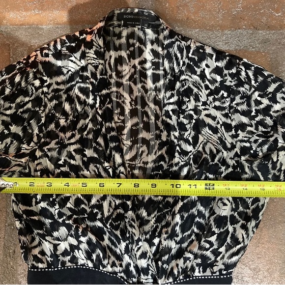 BCBG Max Azria Ribbon Tie Abstract Floral Semi Sheer Silk Wrap Top Sz XS - Picture 13 of 15